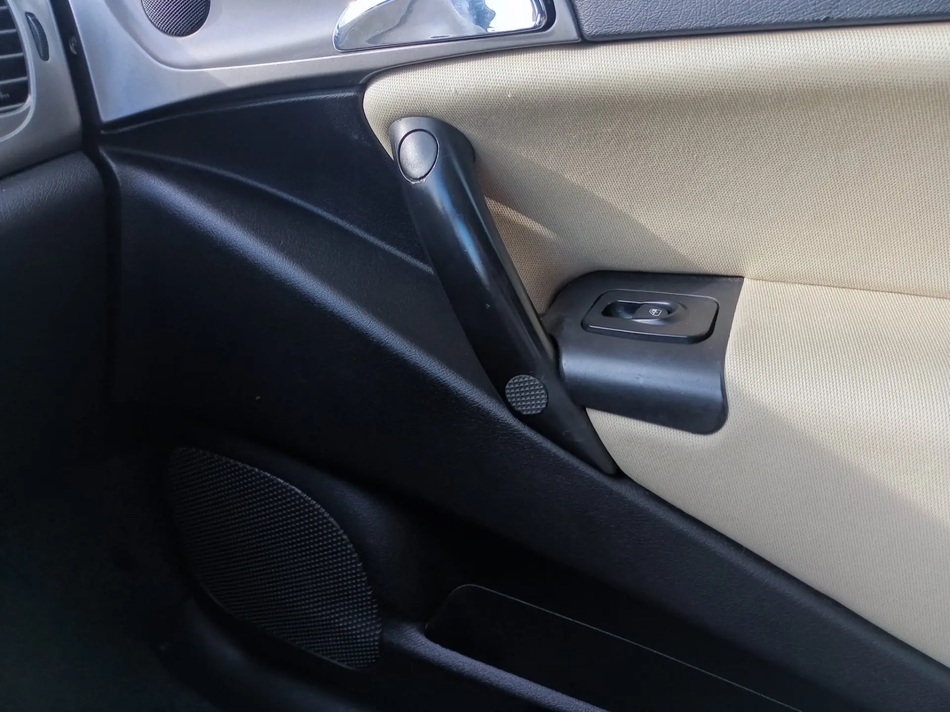 Lancia Ypsilon 1.2 16V Fashion 21