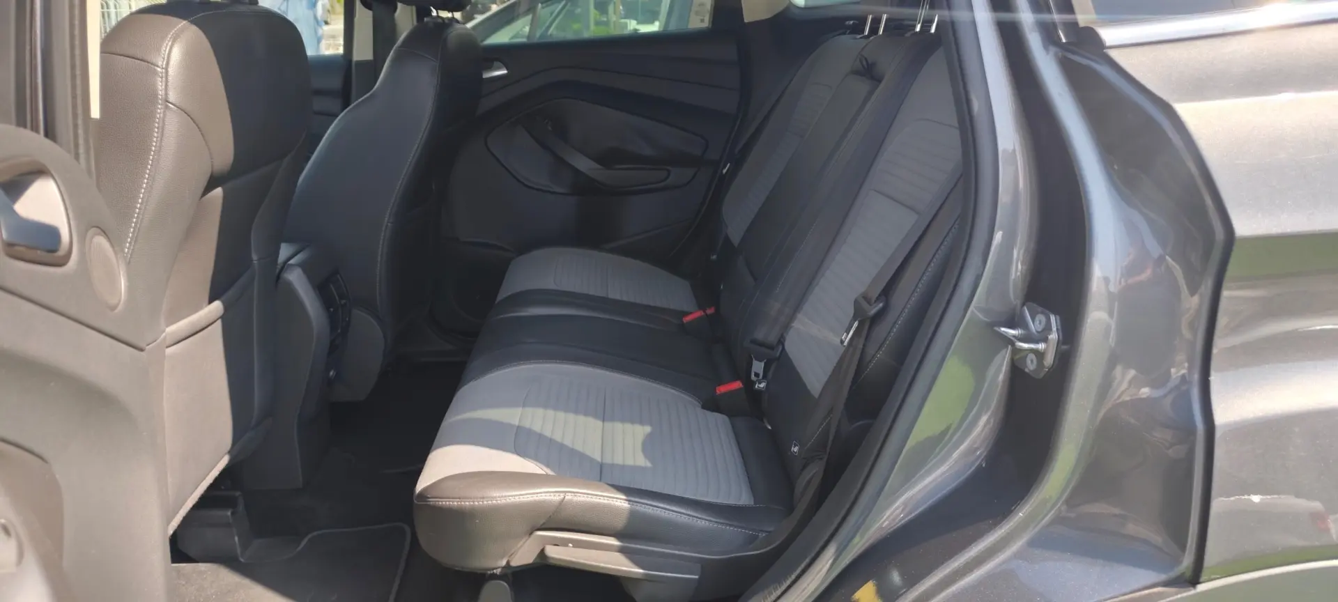 Ford Kuga 1.5 TDCi EcoBlue Titanium 30