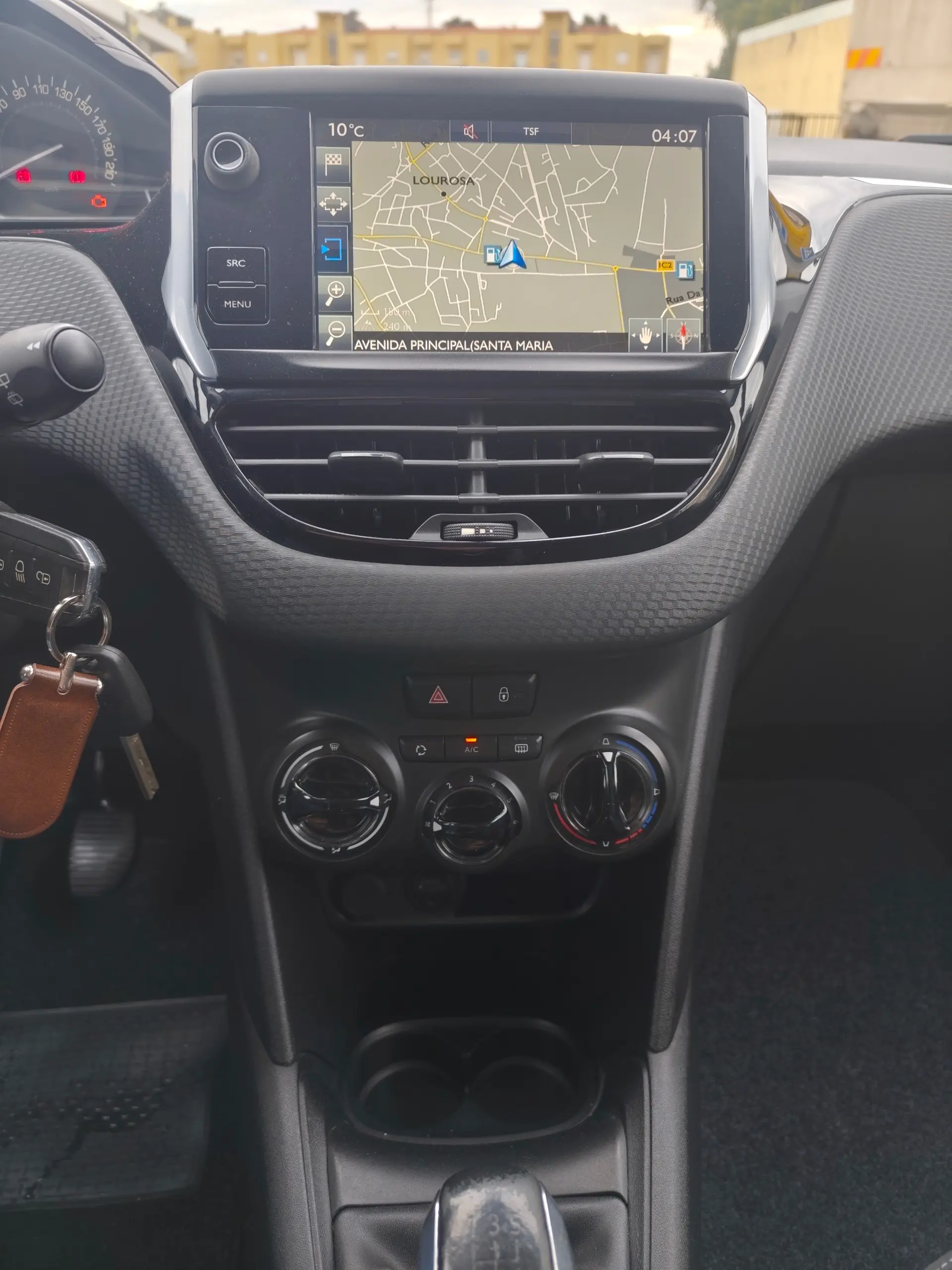 Peugeot 208 1.6 BlueHDi Style 19