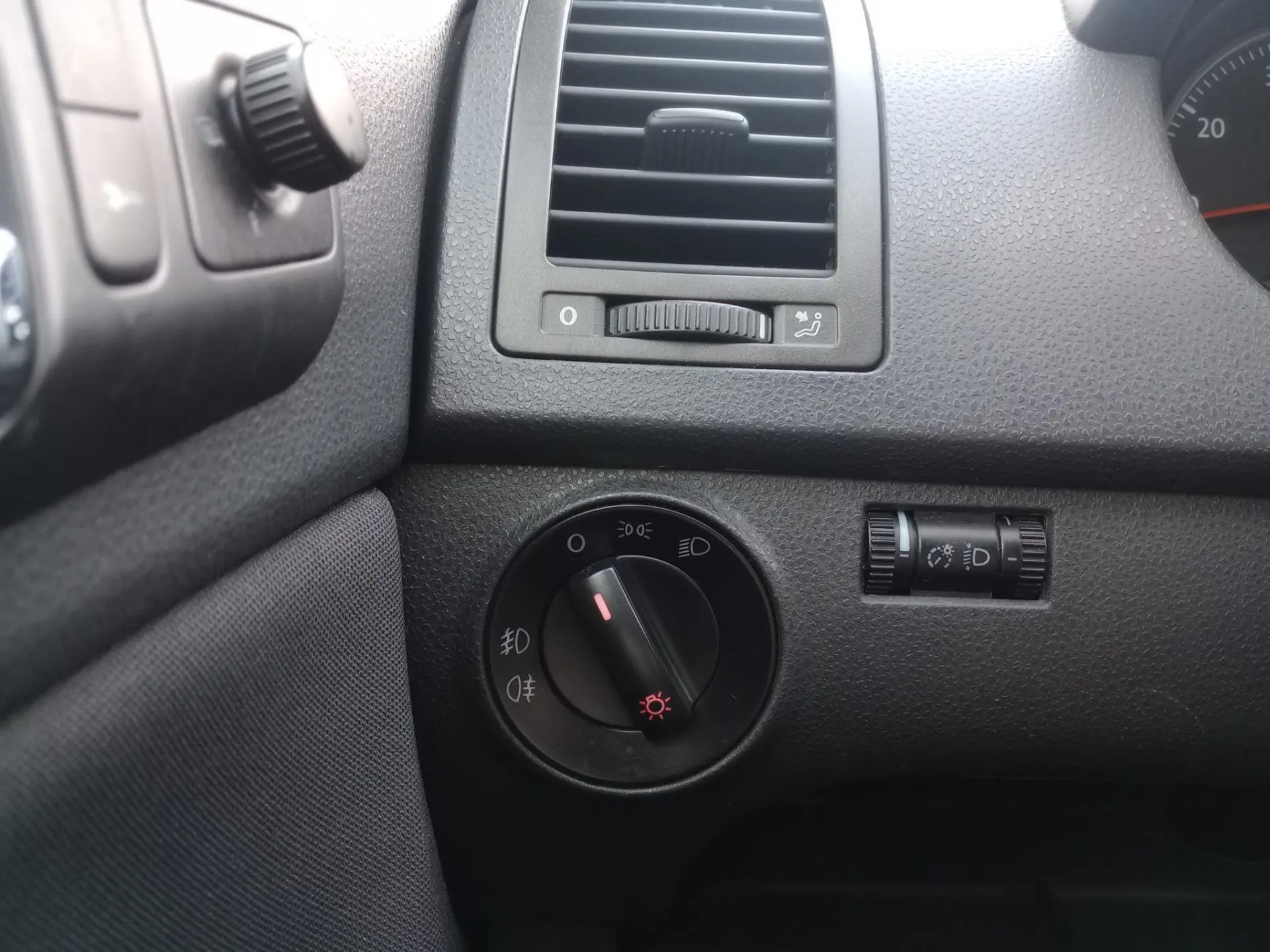 Volkswagen Polo 1.2 Play and Go 22