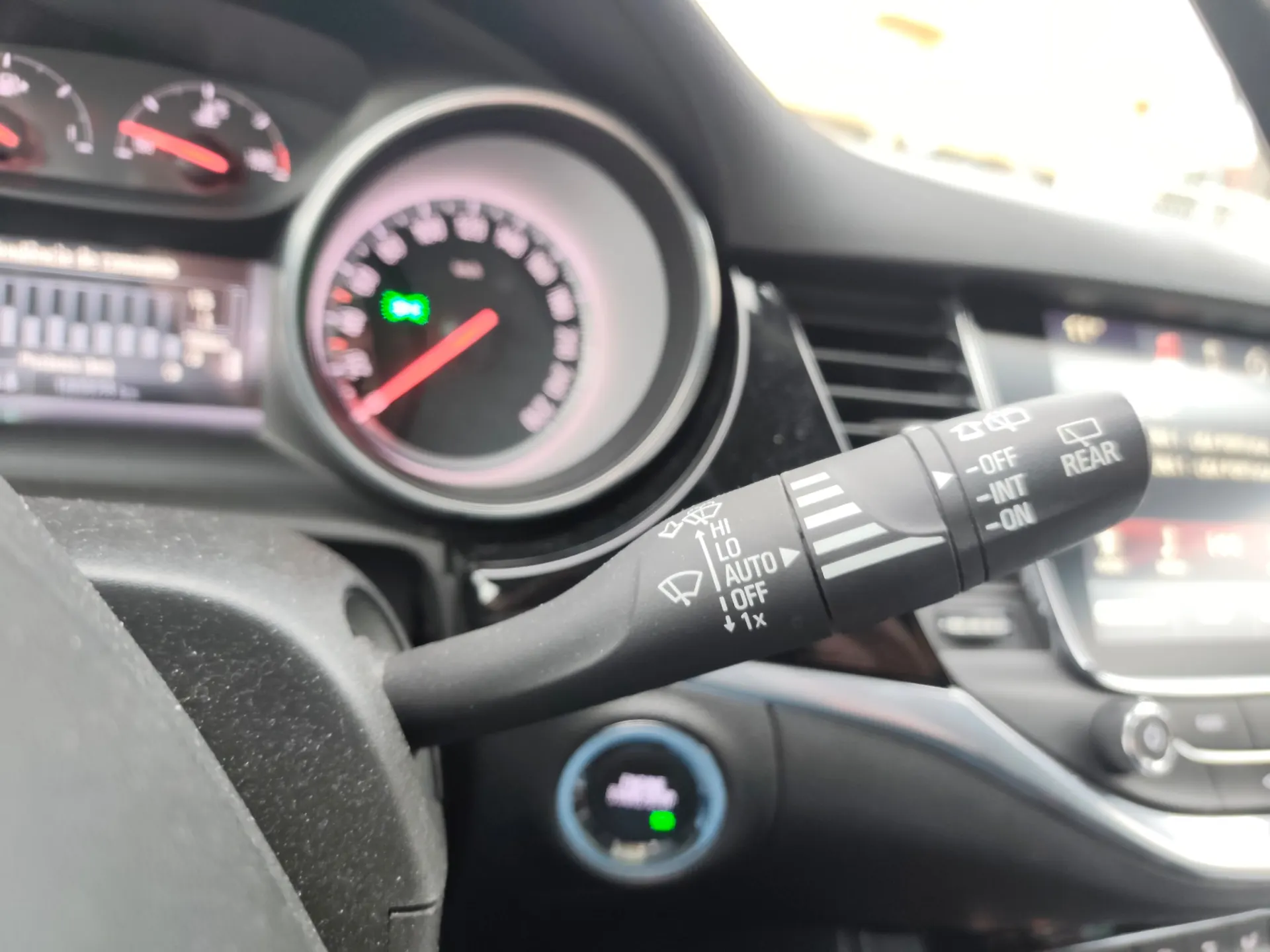 Opel Astra 1.6 CDTi Cosmo Start/Stop 18