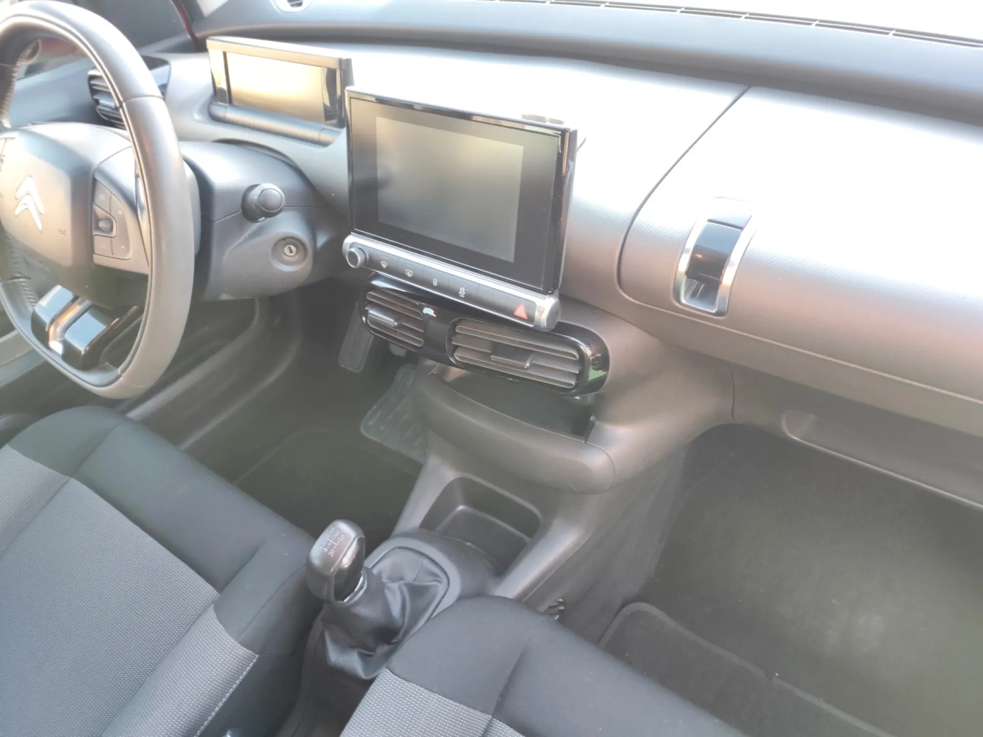 Citroën C4 Cactus 1.2 PureTech Feel 24