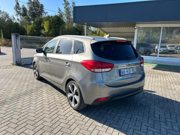Kia Carens 1.7 CRDi ISG EX 7
