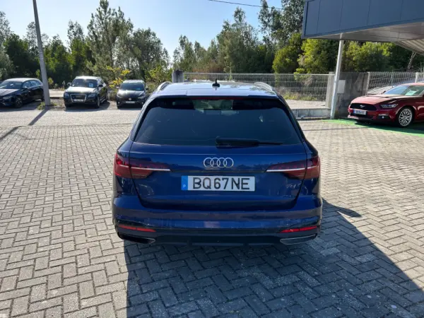 Audi A4 Avant 30 TDI S tronic S line 6