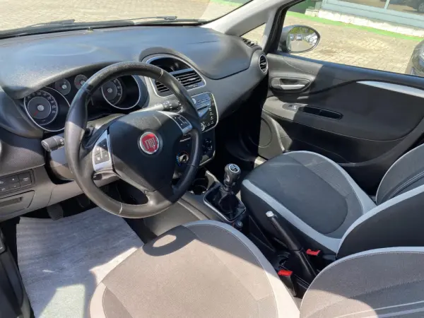 Fiat Punto 1.2 Lounge S&S 7