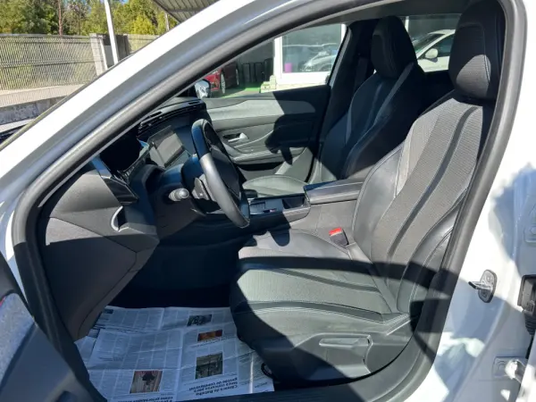 Peugeot 308 BlueHDi 130 EAT8 GT EXCLUSIVE 9