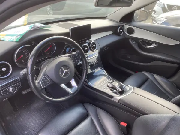Mercedes-Benz C 300 h 5