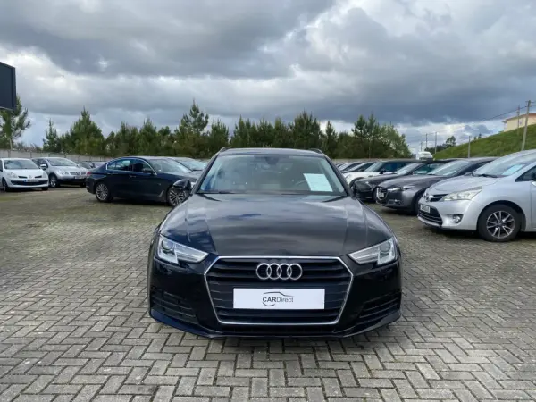 Audi A4 Avant 35 TDI S tronic 2