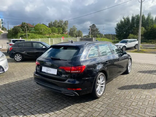 Audi A4 Avant 35 TDI S tronic 5