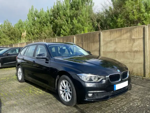 BMW 320 d Touring Advantage Auto 3