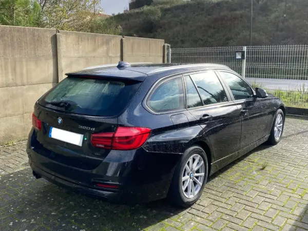 BMW 320 d Touring Advantage Auto 4