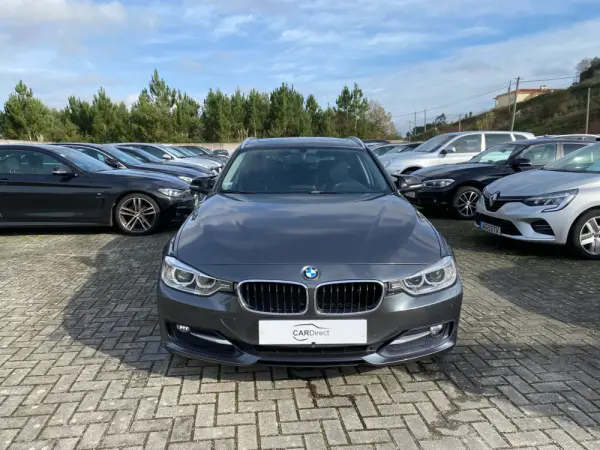 BMW 320 d Touring Auto Line Sport 2