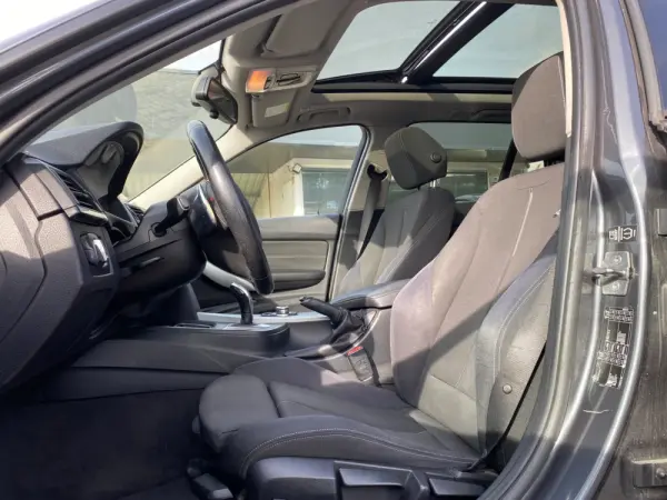 BMW 320 d Touring Auto Line Sport 9