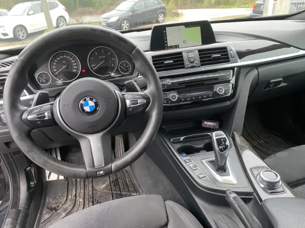 BMW 420 d Pack M Auto 10