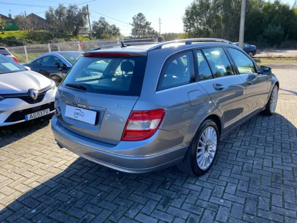 Mercedes-Benz C 220 CDi Avantgarde BlueEfficiency 5