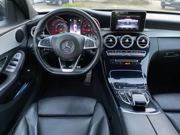 Mercedes-Benz C 250 d AMG Line Aut. 10