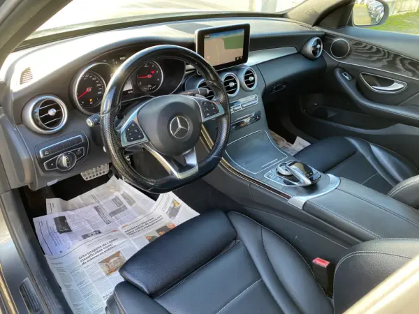 Mercedes-Benz C 300 BlueTEC Hybrid AMG Line 10