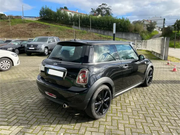 MINI 3 Portas Cooper D 5