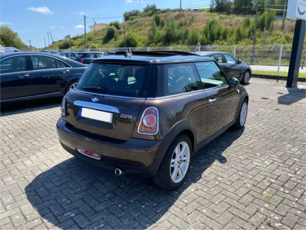 MINI 3 Portas Cooper D 5