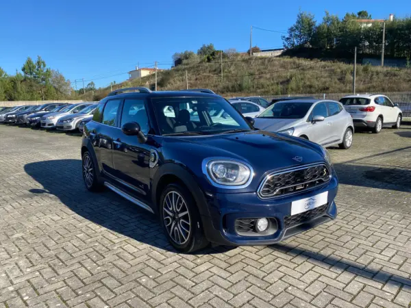 MINI Countryman Cooper S E ALL4 Auto 3