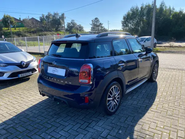MINI Countryman Cooper S E ALL4 Auto 5