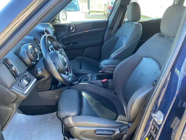 MINI Countryman Cooper S E ALL4 Auto 9