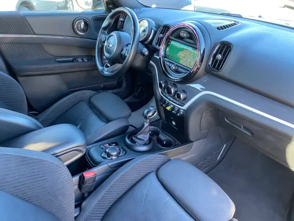 MINI Countryman Cooper S E ALL4 Auto 13