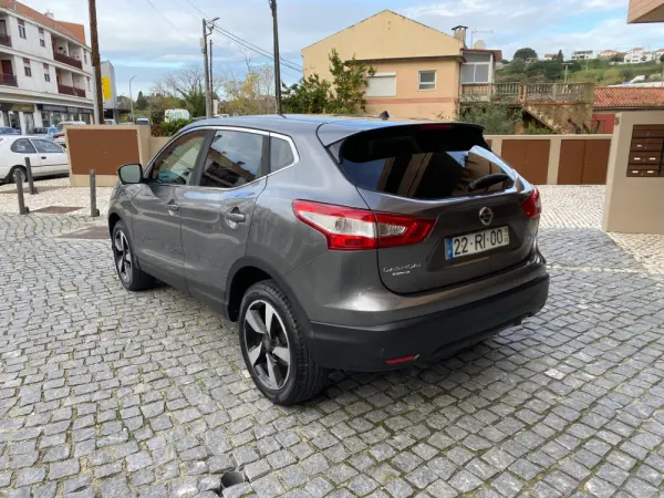 Nissan Qashqai 1.5 dCi N-Vision 7
