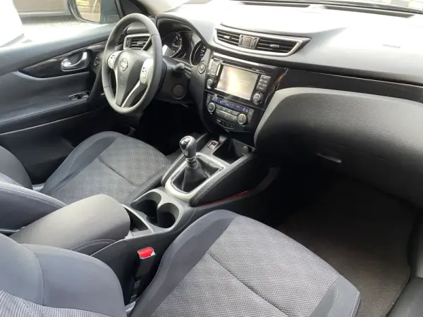 Nissan Qashqai 1.5 dCi N-Vision 12