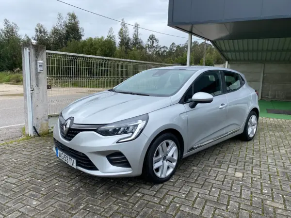 Renault Clio 1.5 Blue dCi Intens 8