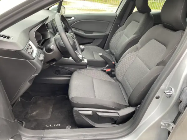 Renault Clio 1.5 Blue dCi Intens 9