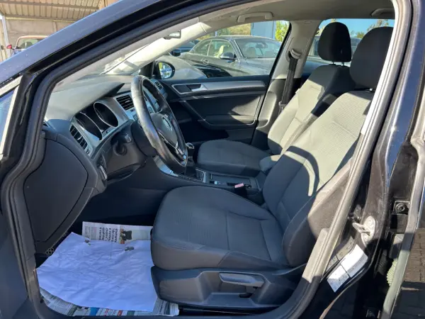 Volkswagen Golf Variant 1.6 TDi Highline 9