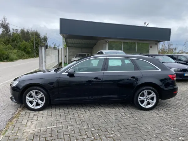 Audi A4 Avant 2.0 TDI Sport S tronic 11