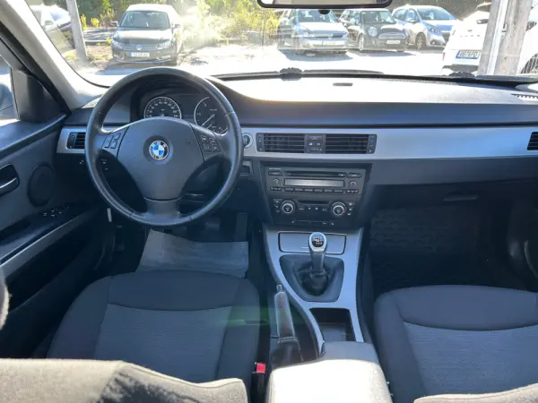 BMW 318 d 11