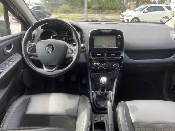 Renault Clio 1.5 dCi Luxe 11