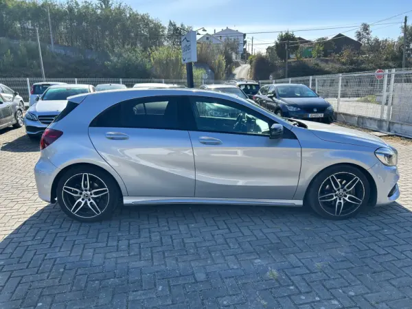 Mercedes-Benz A 180 d 7G-DCT AMG Line 4