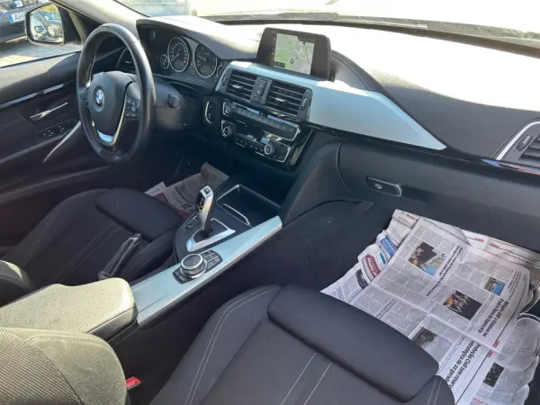 BMW 318 d Line Sport Auto 12