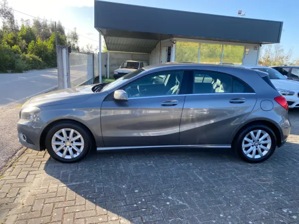 Mercedes-Benz A 180 d Fleet Pack Urban 8
