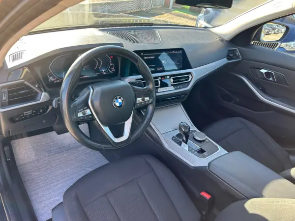 BMW 330 e Corporate Edition Auto 10