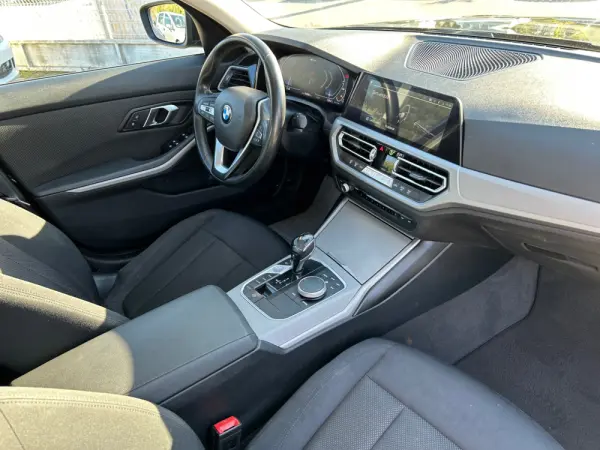 BMW 330 e Corporate Edition Auto 12