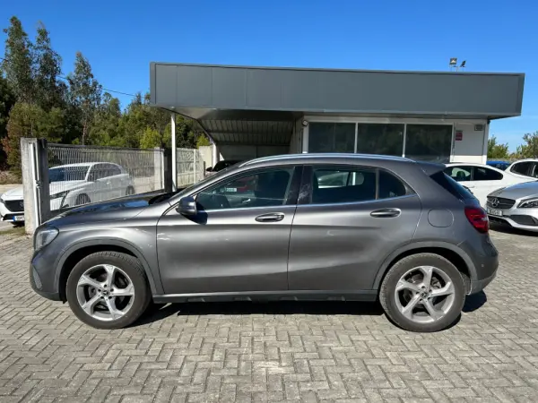 Mercedes-Benz GLA 200 CDi Aut. 8