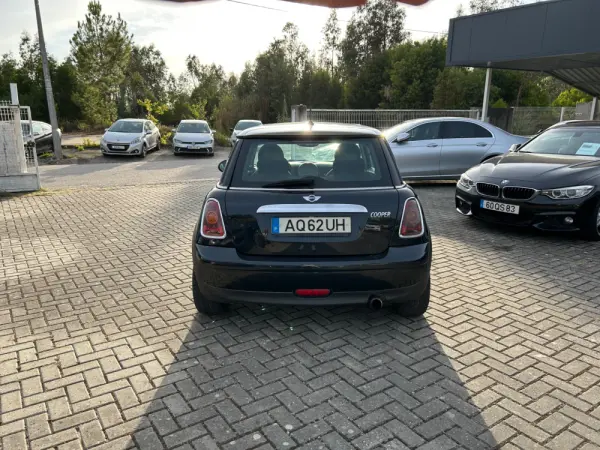 MINI 3 Portas Cooper D 6