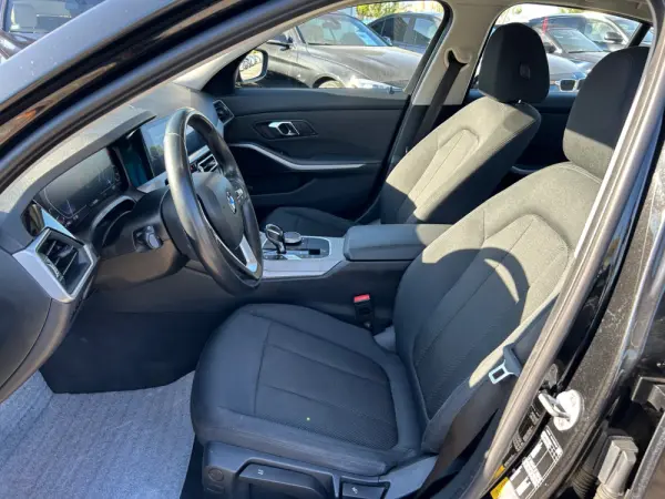 BMW 330 e Corporate Edition Auto 9