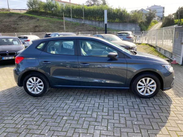 SEAT Ibiza 1.0 Reference 4