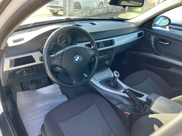 BMW 318 d 10