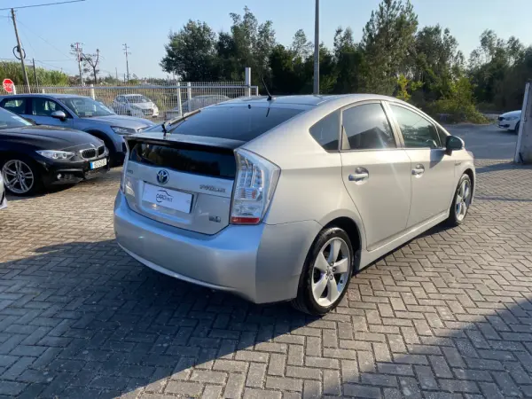 Toyota Prius 1.8 Premium+GPS 5