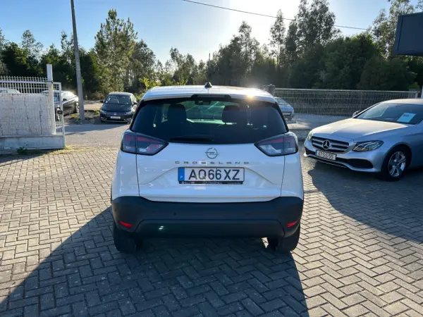 Opel Crossland 1.2 T Business 5