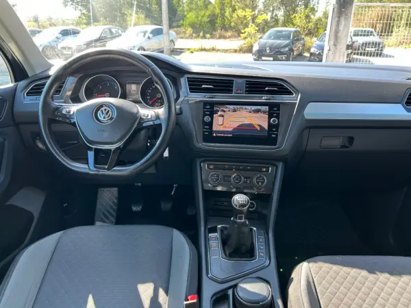 Volkswagen Tiguan 1.6 TDI Confortline 11