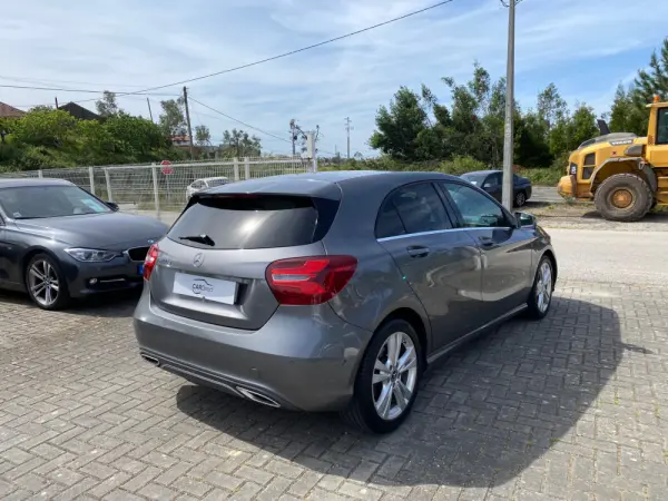 Mercedes-Benz A 200 d Urban 5