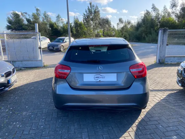 Mercedes-Benz A 180 d Fleet Pack Urban 6